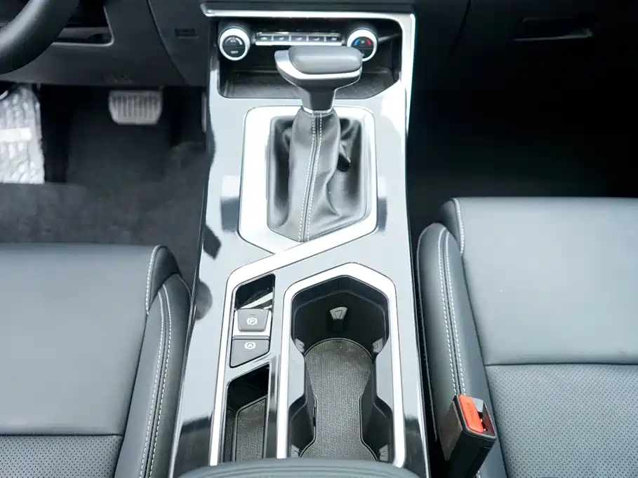 Geely Coolray 2025 1.5L CVT Super MAX