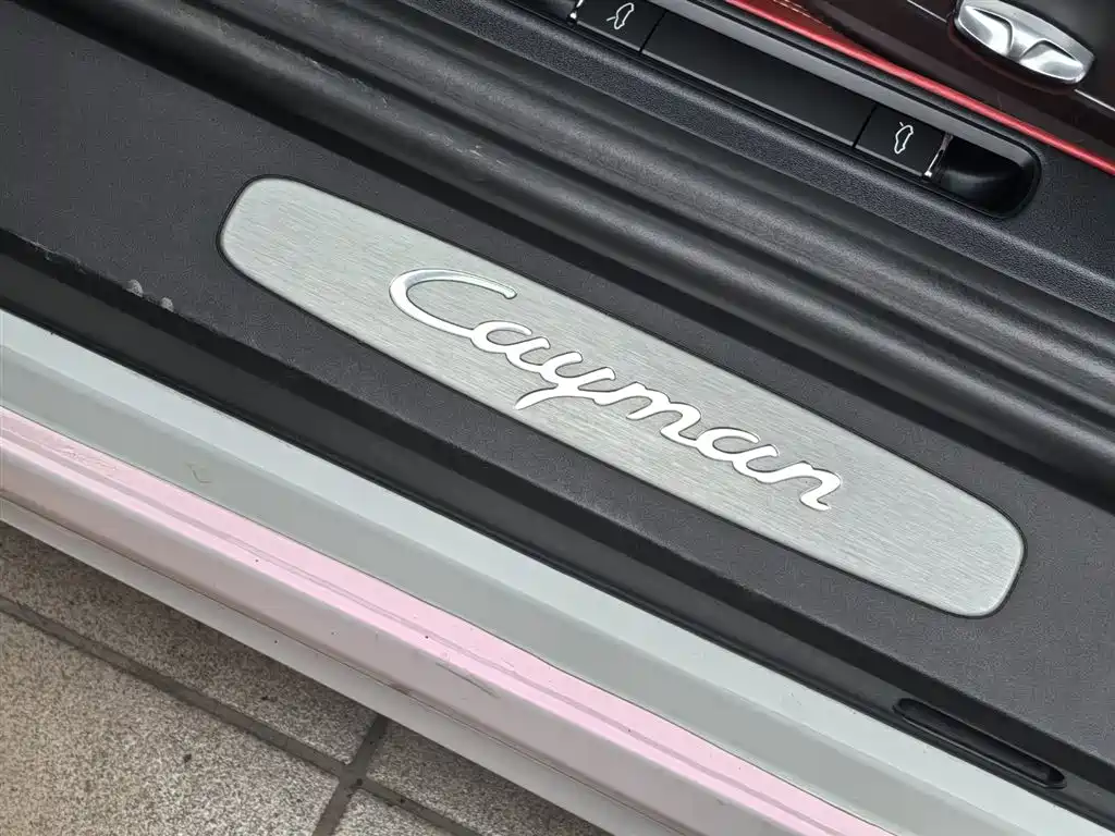 Porsche 718 Cayman 2.0T 2022