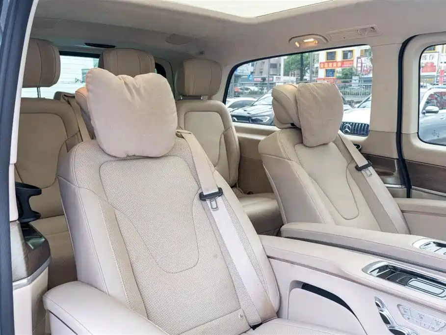 Mercedes-Benz V-Class 2022 V 260 L Long Wheelbase Luxury Edition