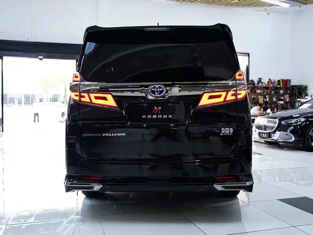 Velfire 2021 皇冠 Hybrid 2.5L HV Luxury Edition