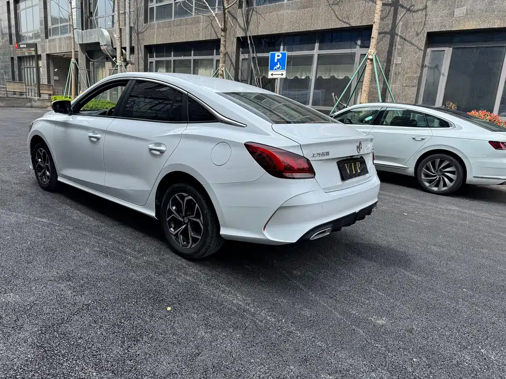 MG5 2021 180DVVT CVT Youth Fashion Edition