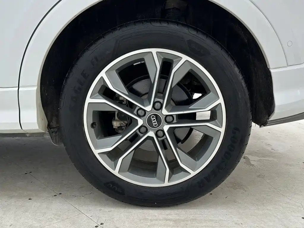 Audi Q3 2022 35 TFSI Sport
