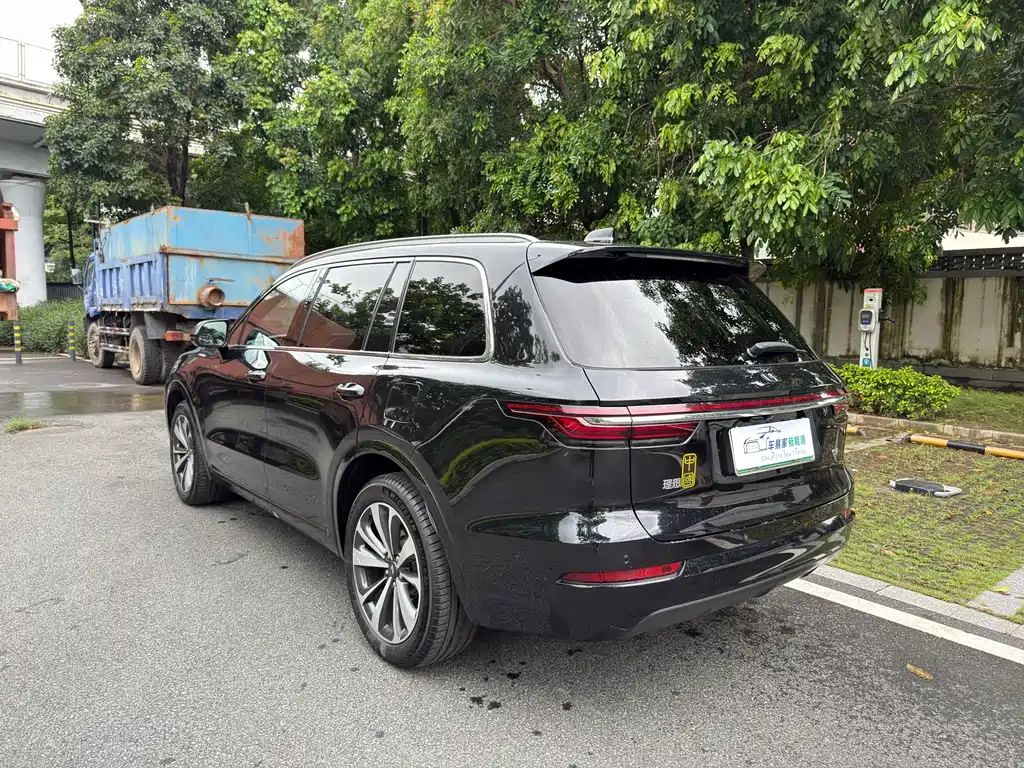 Li Auto ONE 2021 Extended-Range 6-Seater