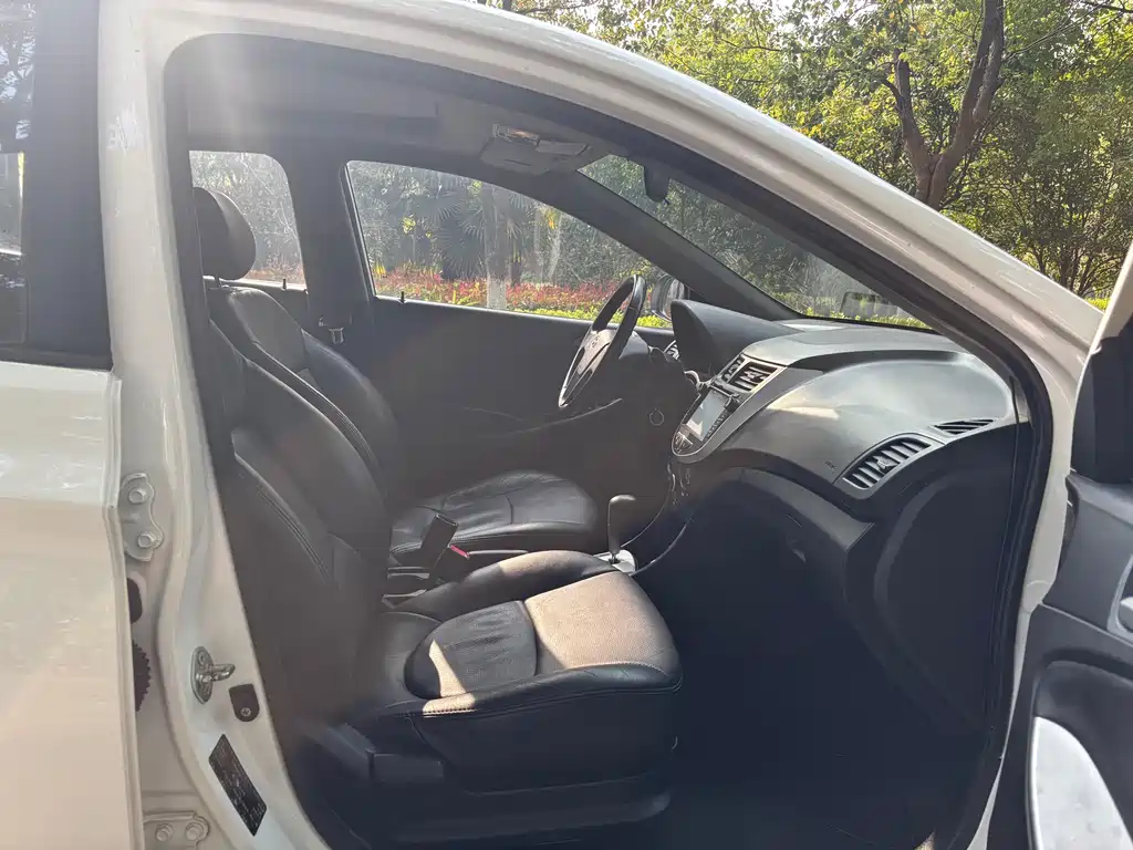 Kia Rio 2014 1.4L Automatic GLX