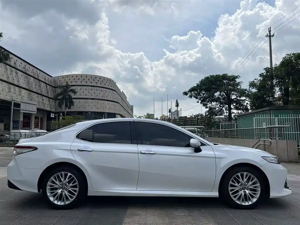 Camry 2019 2.5G Luxury Edition China VI