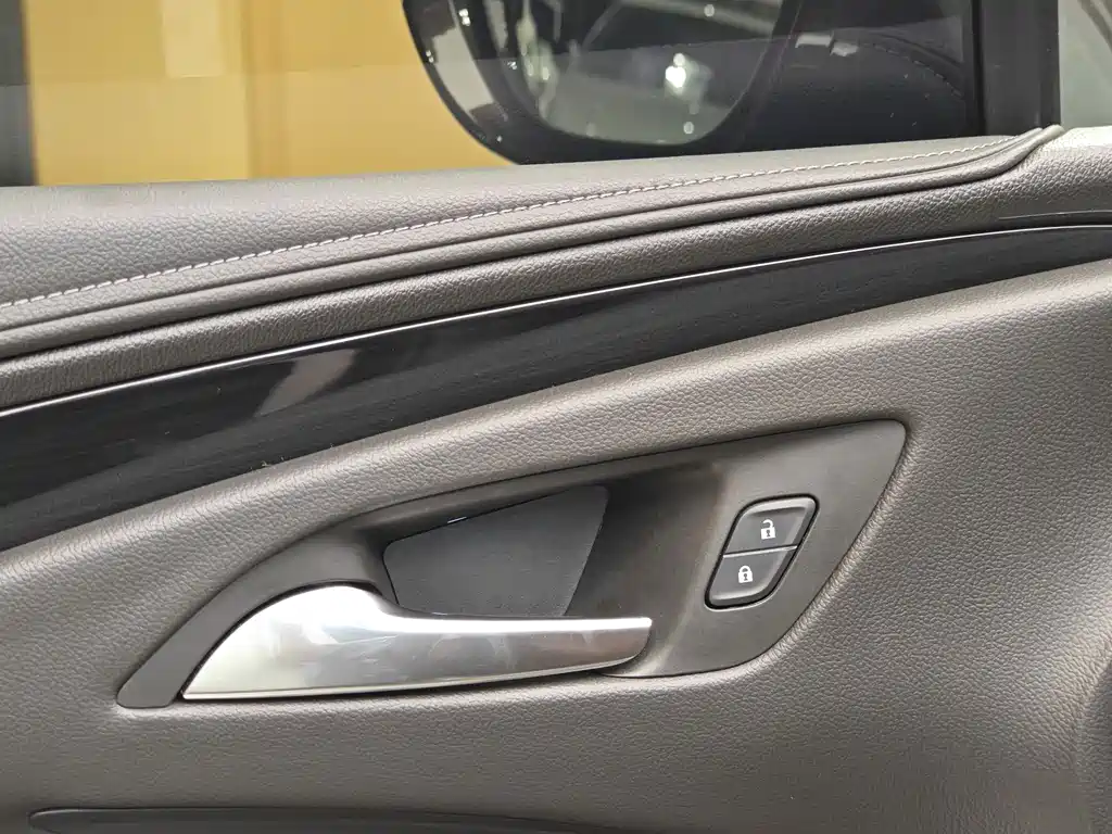 Buick Envision Plus 2021 532T FWD Luxury