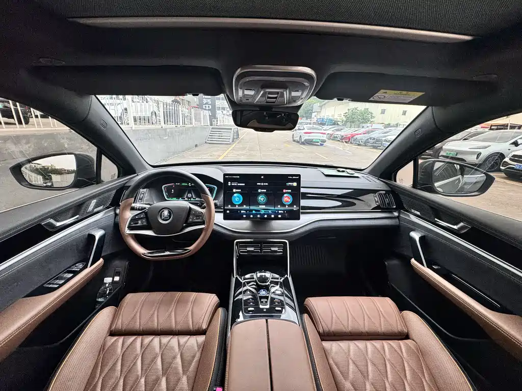 BYD Tang DM-i 112km Premium (2021)