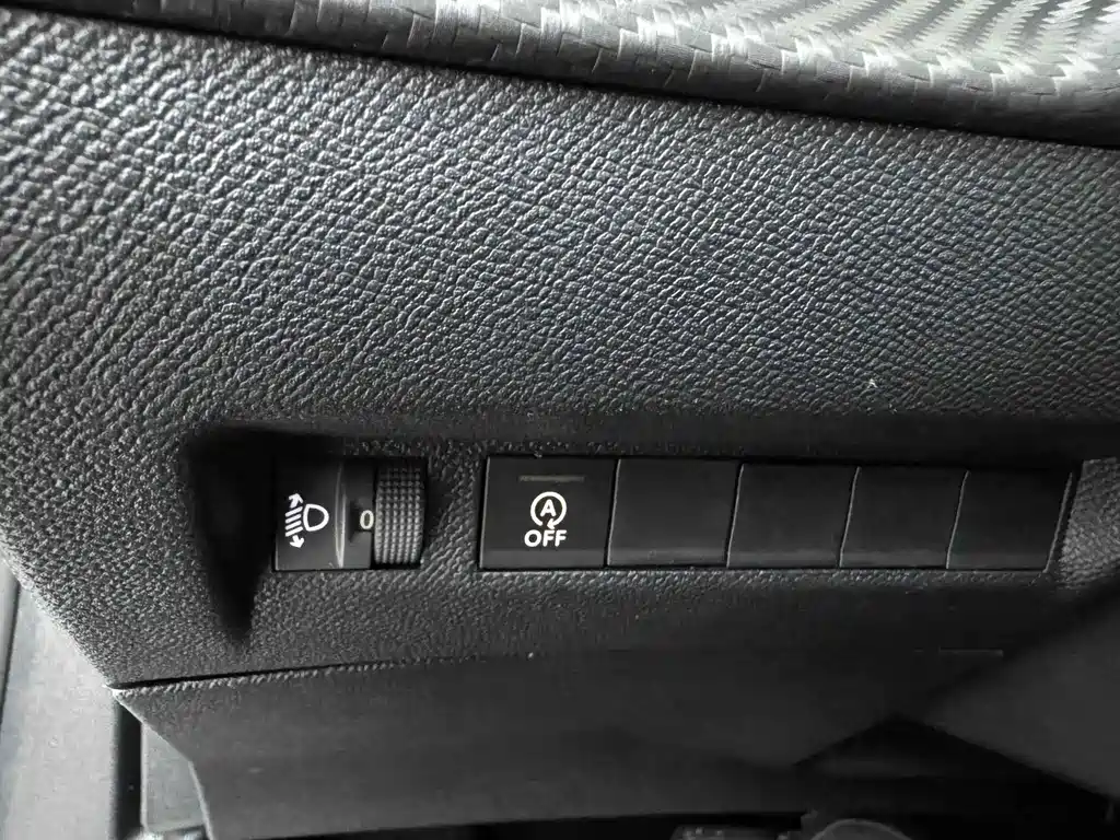 Peugeot 2008 2022 230THP THE ONE