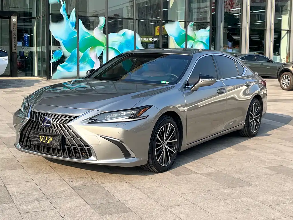 Lexus ES 2022 300h Premium Edition