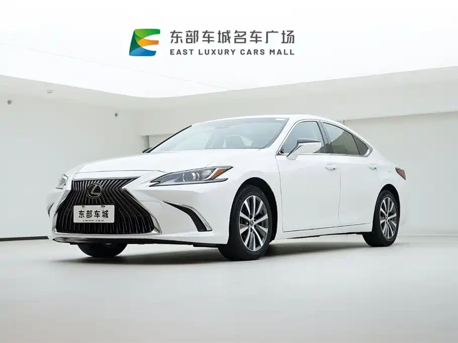 Lexus ES 200 2018