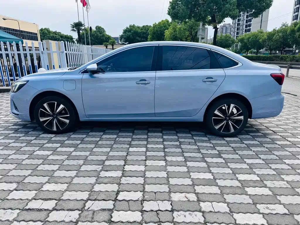 Rising ER6 2021 New Motion Edition 620km Smart Driving Edition