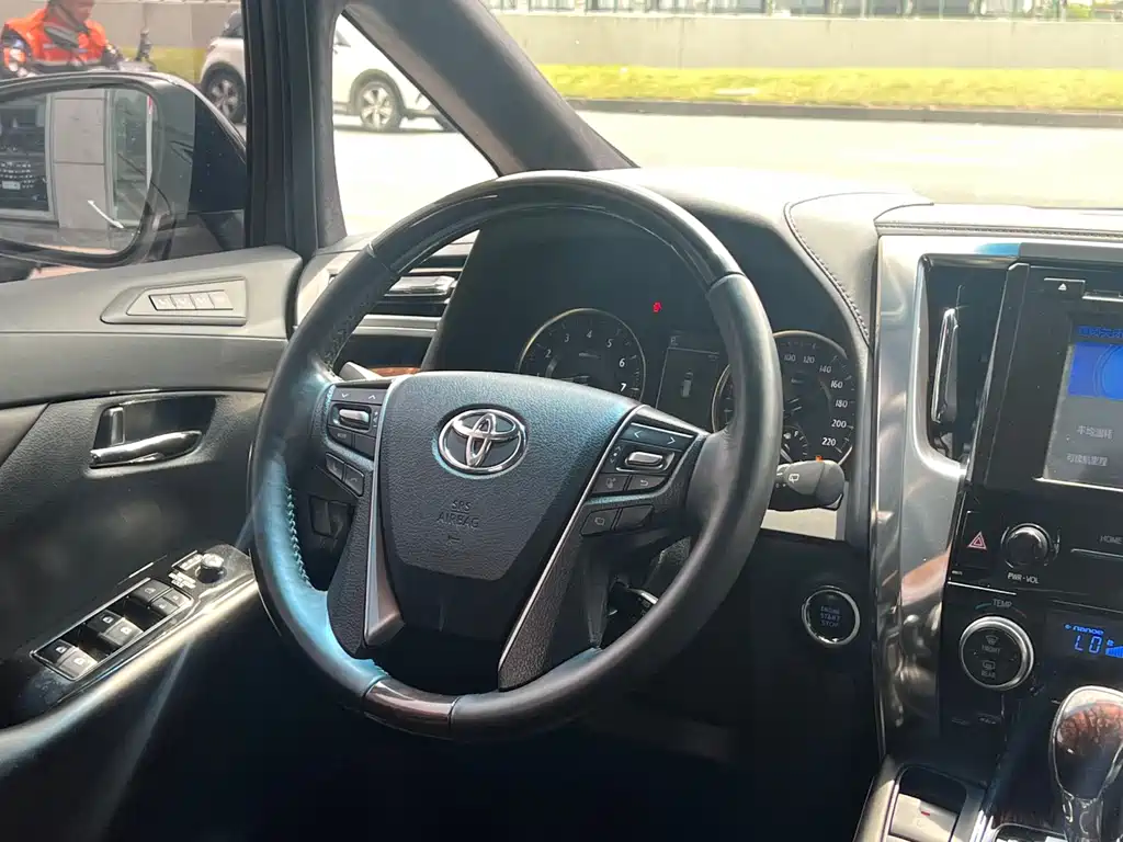 Alphard 2018 Facelift 3.5L Deluxe