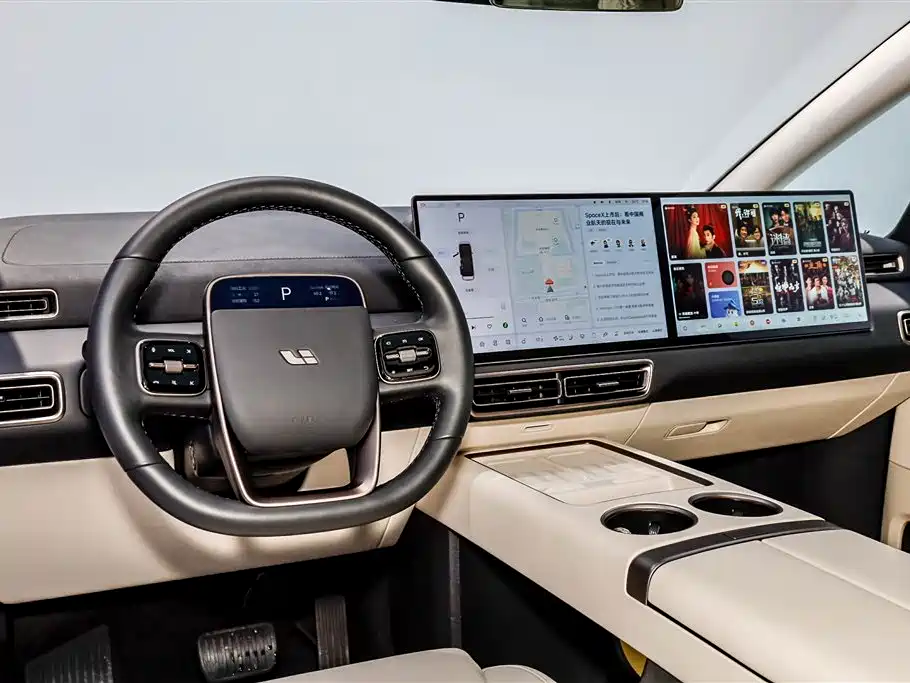 Li Auto MEGA 2025 Ultra Smart Refresh Edition