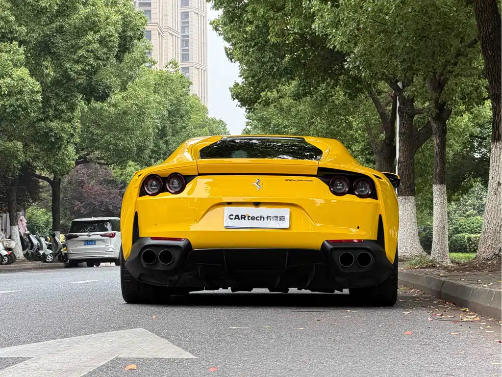 Ferrari 812 Superfast 2017