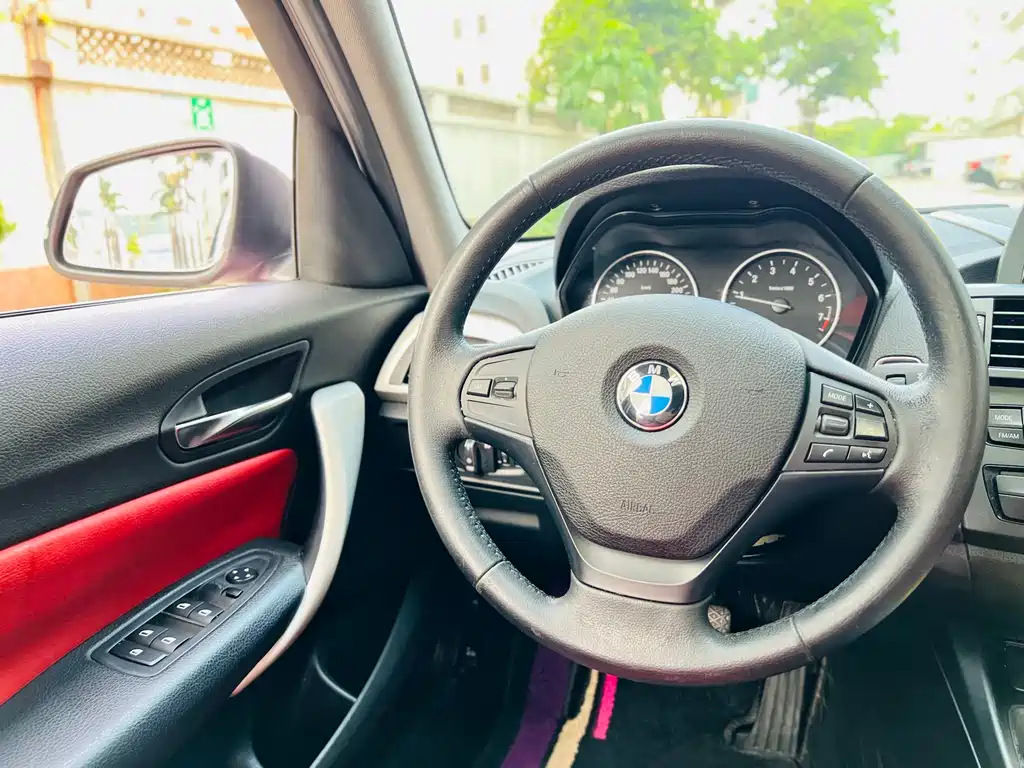 BMW 1 Series (import) 2012 116i Leading Edition
