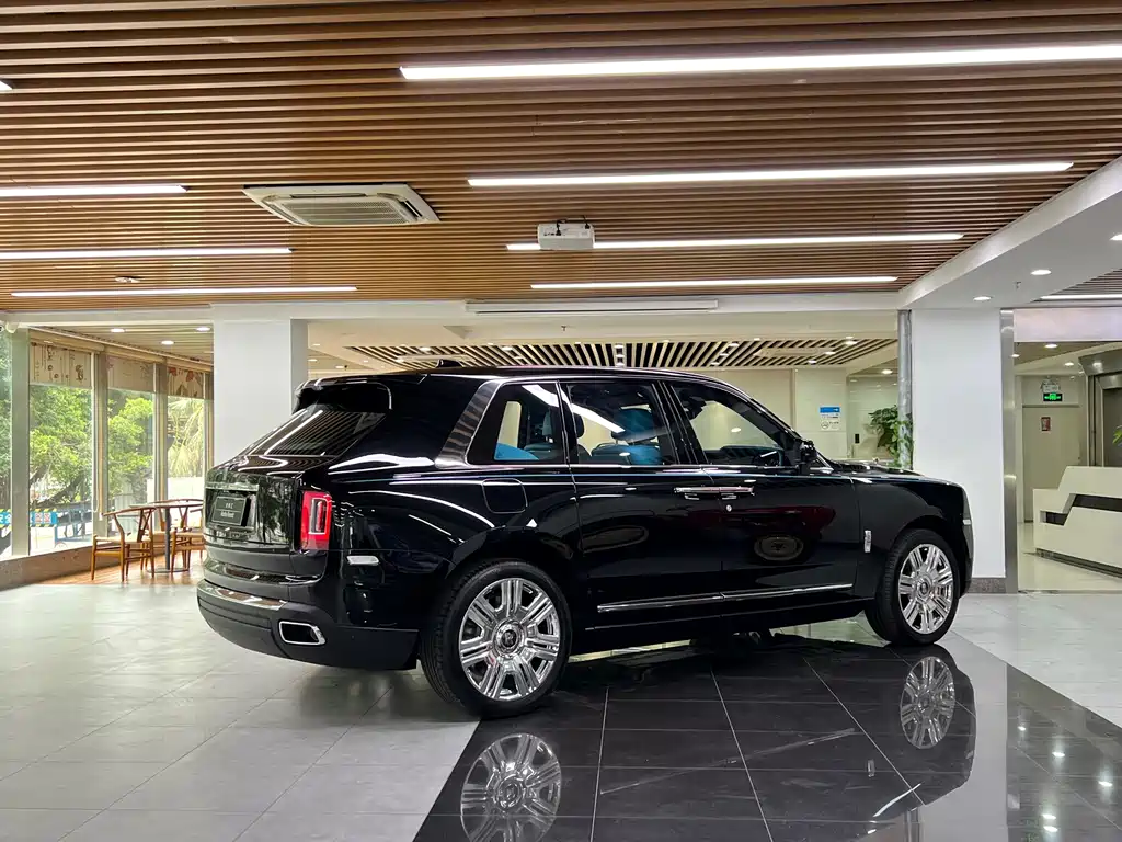Cullinan 2024 Four-Seater Edition
