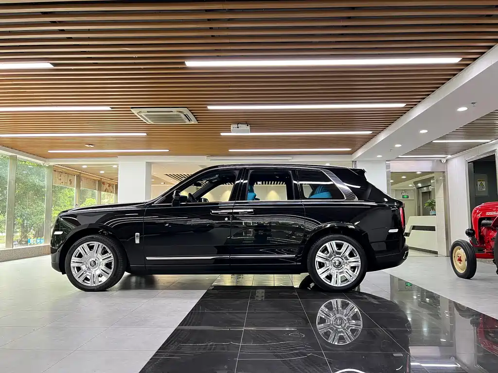 Cullinan 2024 Four-Seater Edition