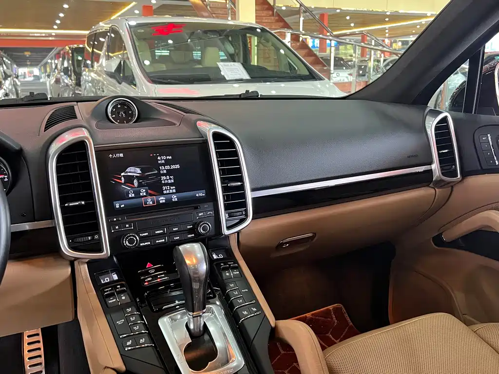 Porsche Cayenne 2016 3.0T