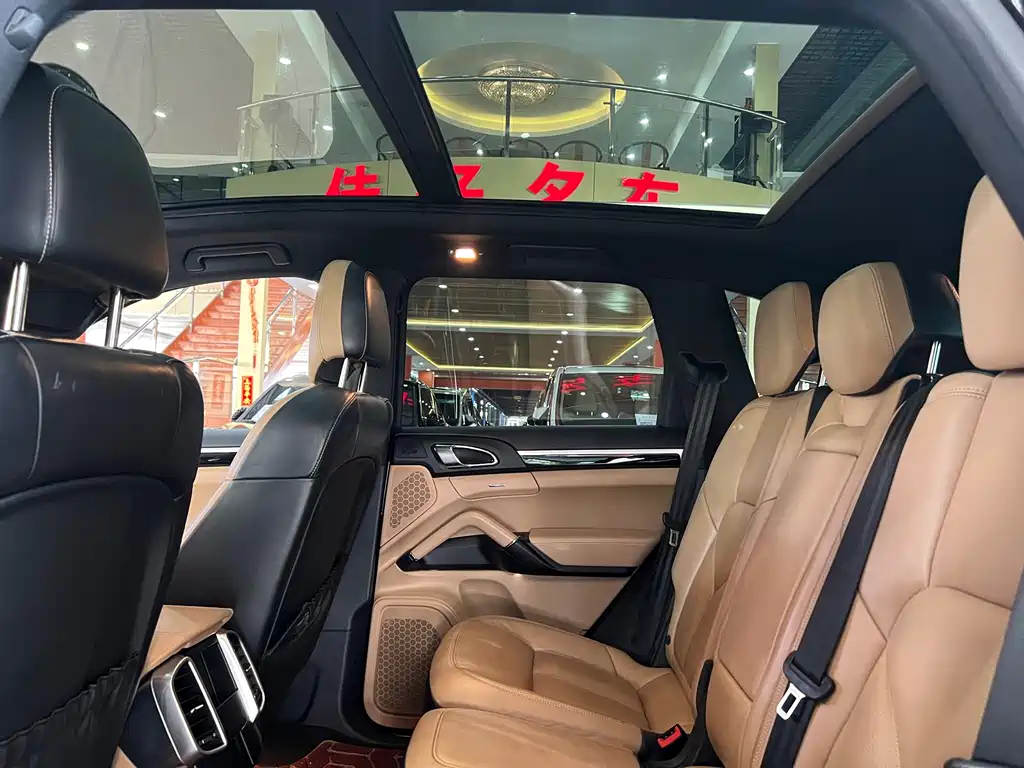 Porsche Cayenne 2016 3.0T