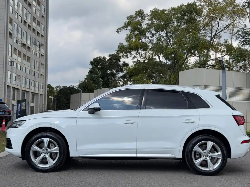 Audi Q5L 2018 40 TFSI