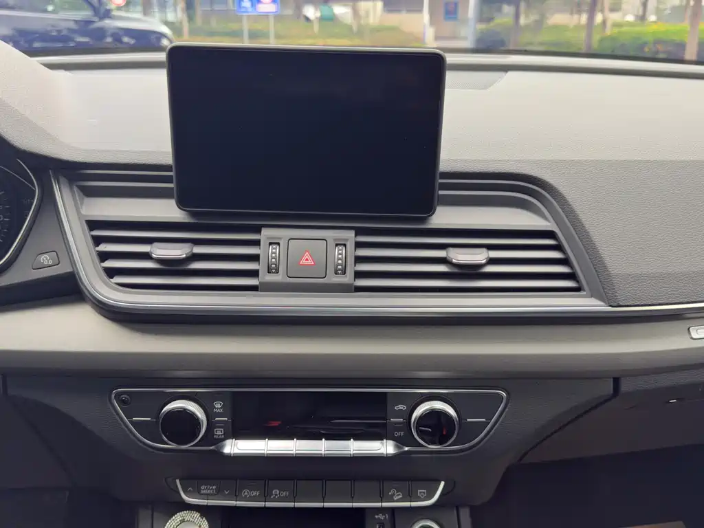 Audi Q5L 2018 40 TFSI