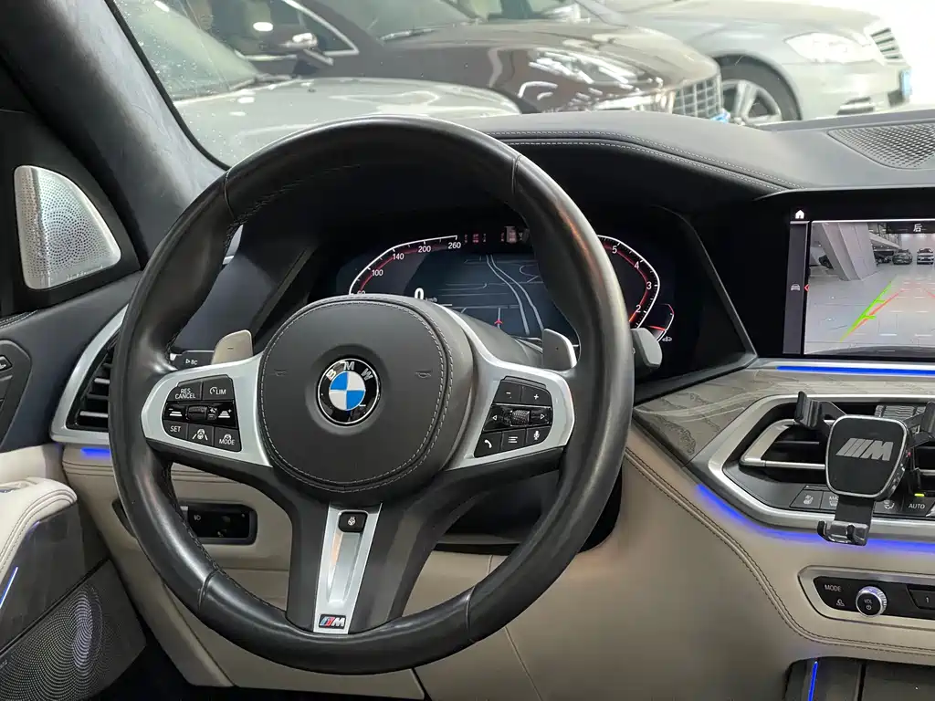 BMW X7 2021 xDrive40i Executive M Sport Package