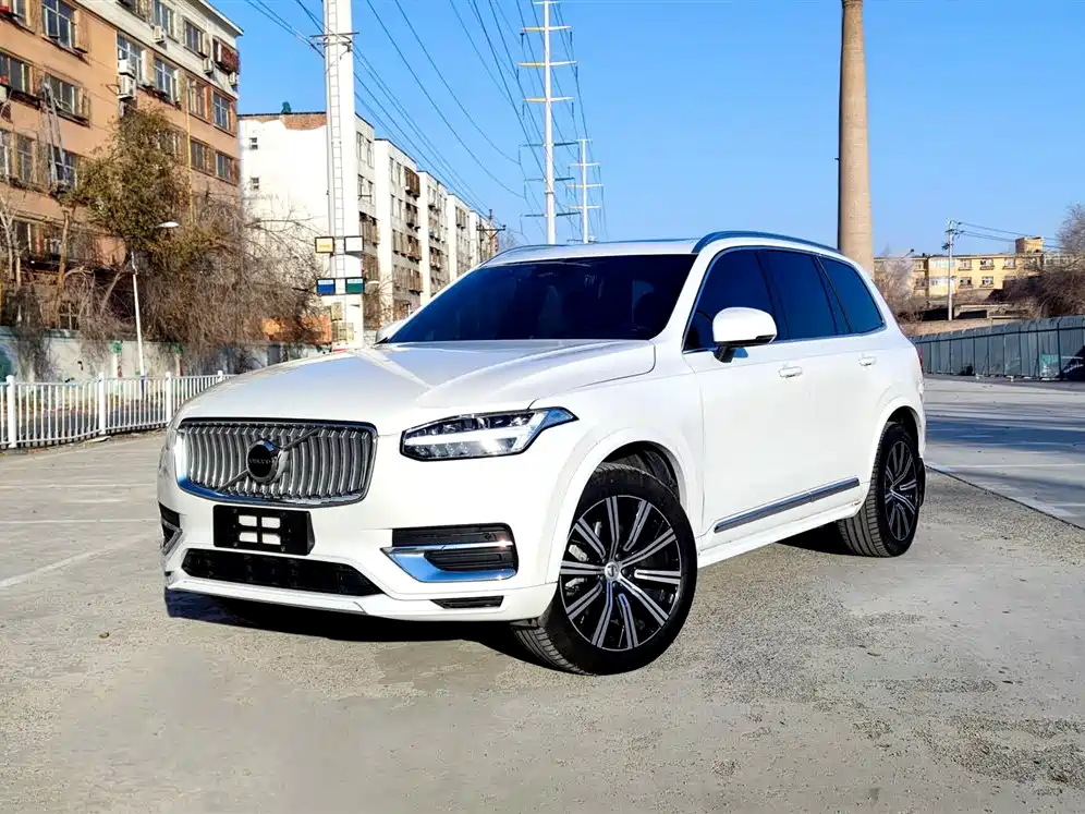 Volvo XC90 2024 B6 Momentum 7-Seater