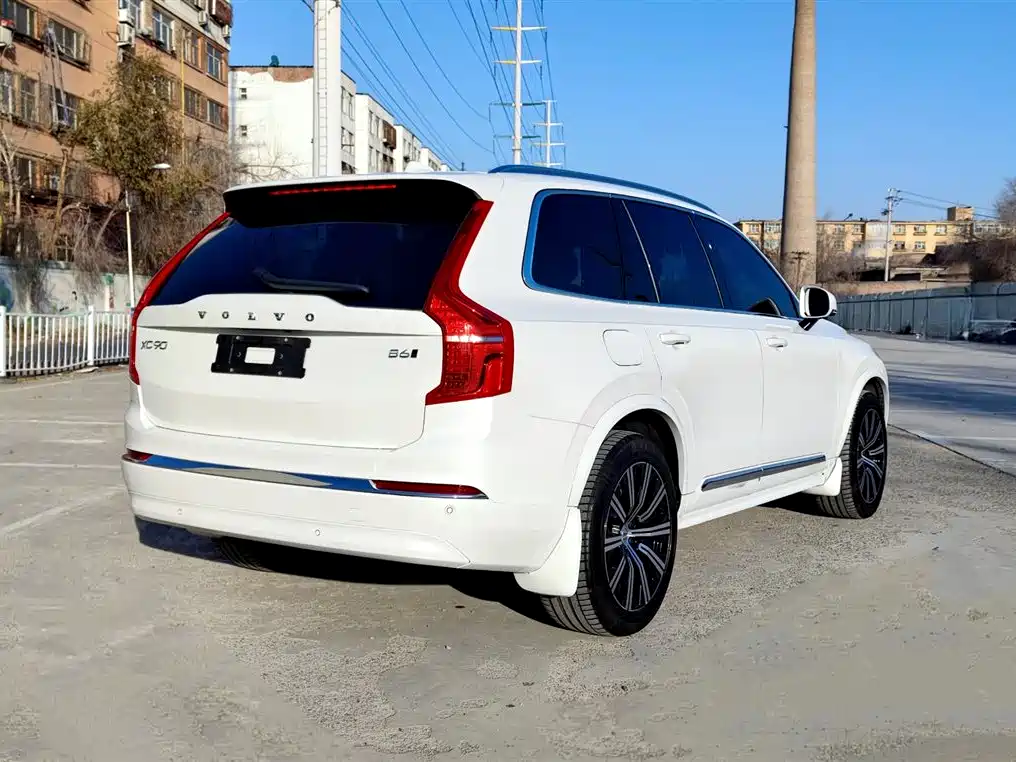 Volvo XC90 2024 B6 Momentum 7-Seater