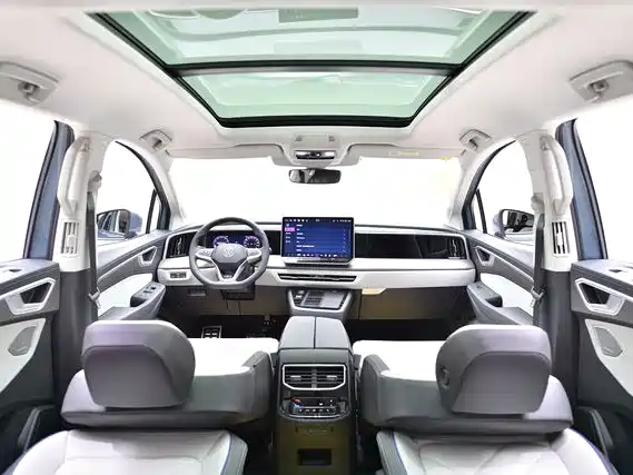 Tavendor 2026 450TSI AWD Flagship 6-Seater