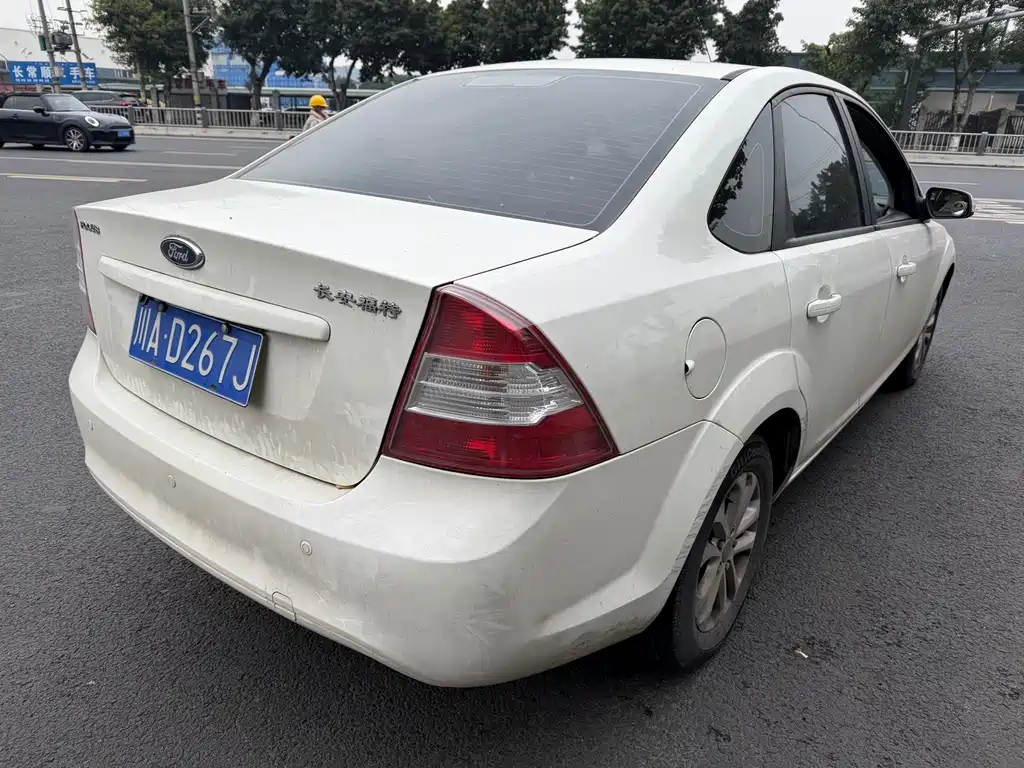 Ford Focus 2013 Sedan Classic 1.8L Automatic Million Edition