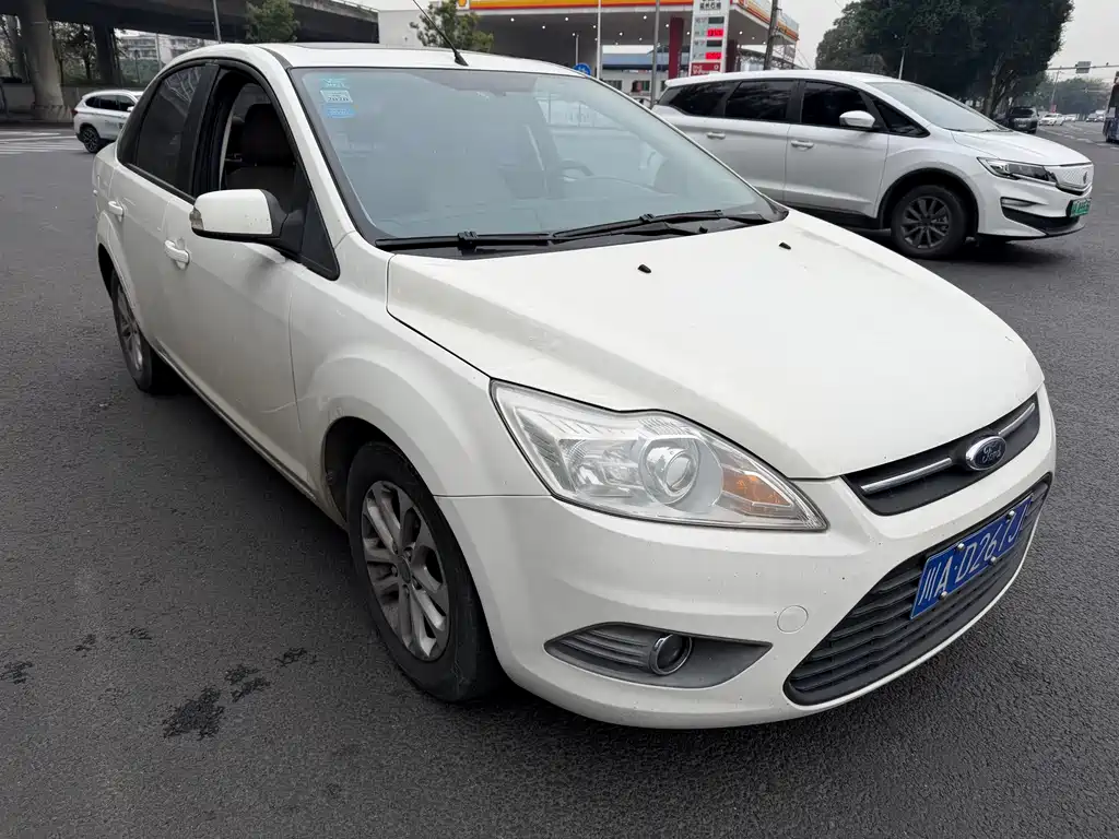 Ford Focus 2013 Sedan Classic 1.8L Automatic Million Edition