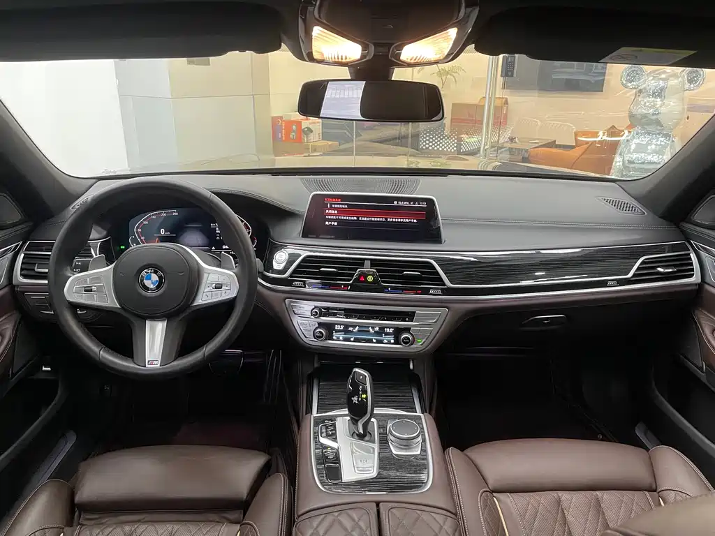 BMW 7 Series 2021 740Li Leading Edition M Sport Package