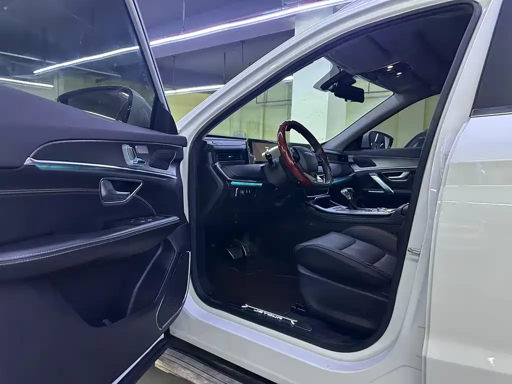 Jetour X70 PLUS 2021 1.5T DCT Shan 7-Seater