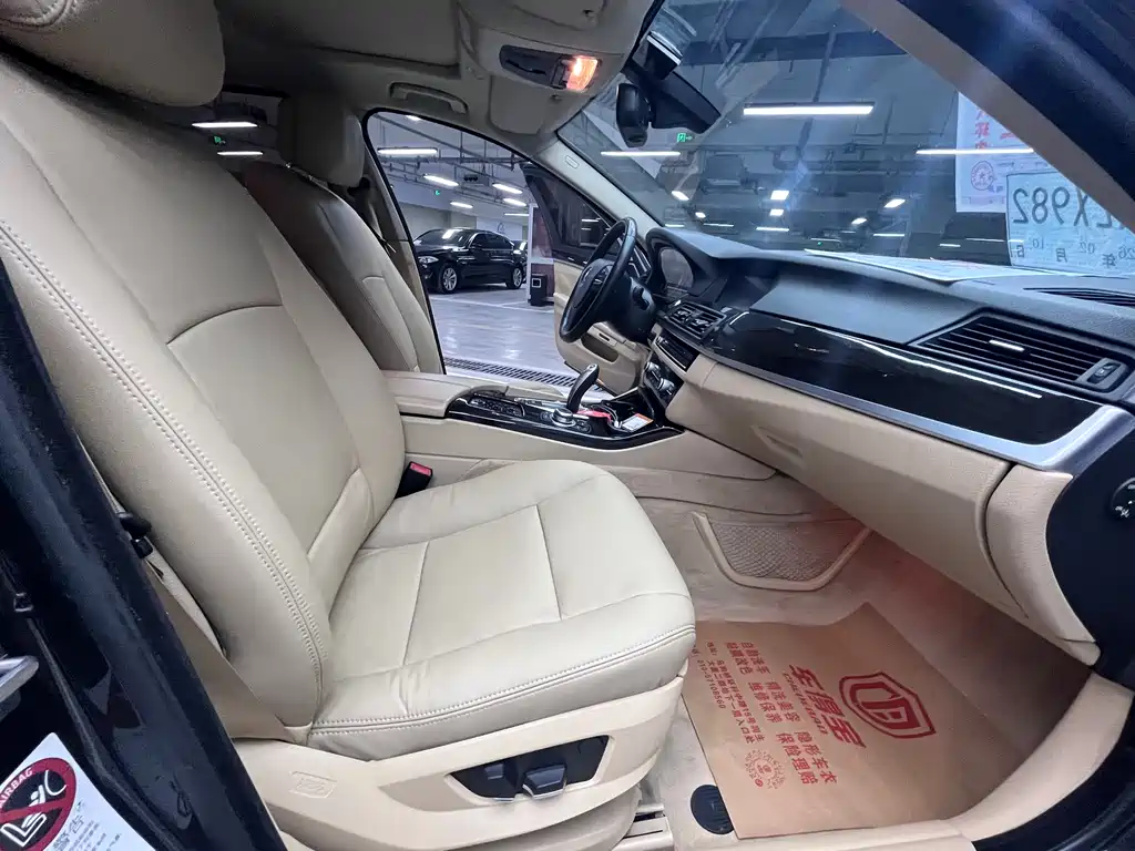 BMW 5 Series 2012 530Li Leading Edition