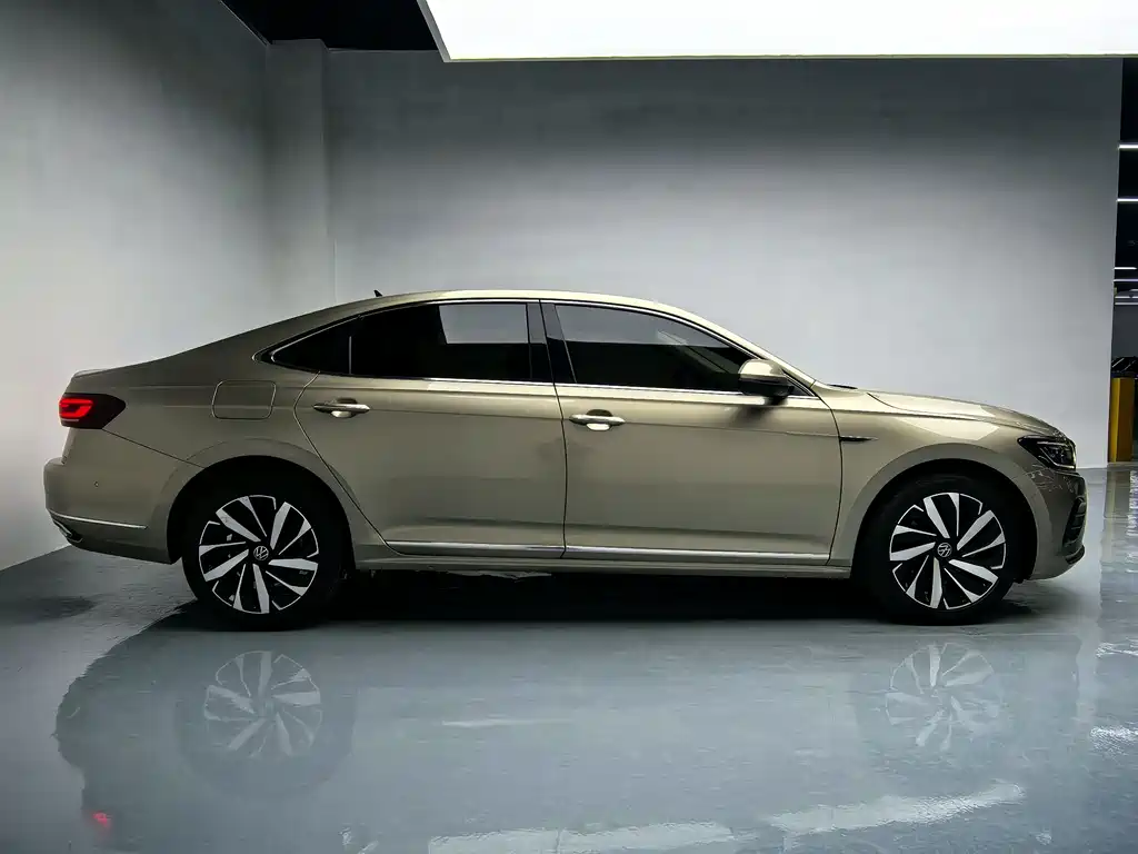 Passat 2022 330TSI Luxury Edition