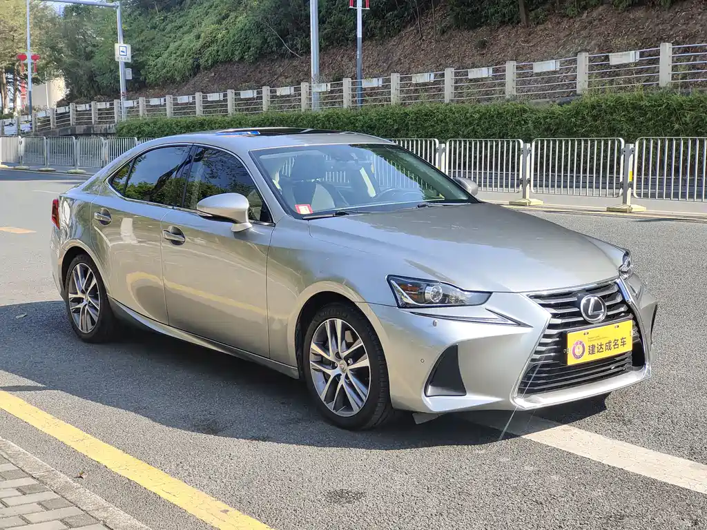 Lexus IS 2017 300 F Sport