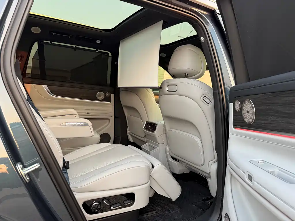 AITO M9 2024 Extended-Range Ultra 52kWh 6-Seater