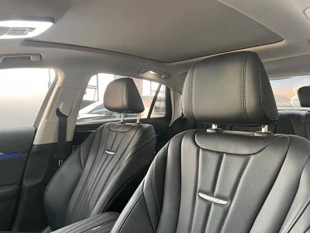 Hongqi H5 2023 2.0T Automatic Zhilian Qixiang Edition