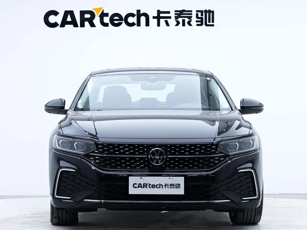 Volkswagen Passat 2023 Facelift 330TSI Starry Sky Luxury Edition