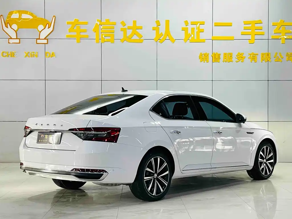 Skoda Superb 2021 TSI330 DSG Comfort Edition