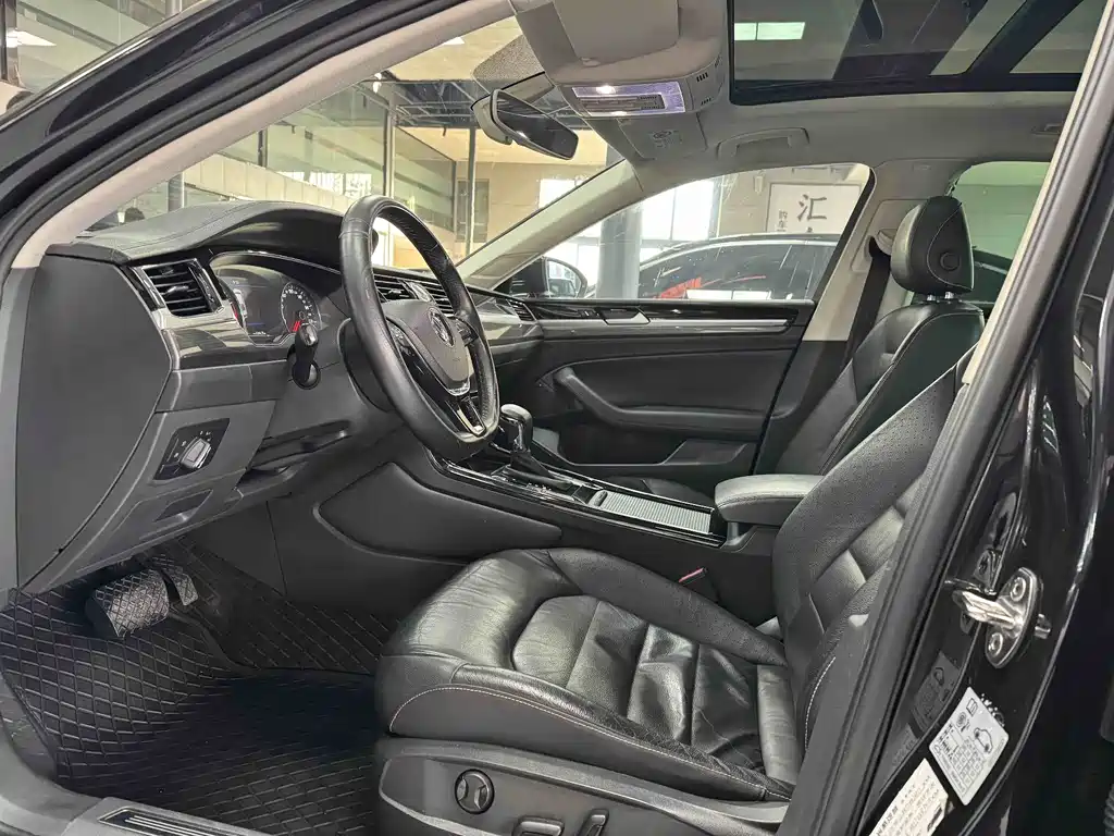 Volkswagen Phideon 2018 Facelift 380TSI FWD Business Edition