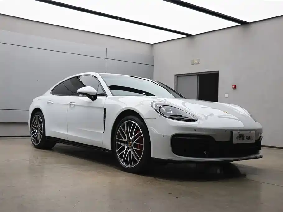 Porsche Panamera 2023 Panamera 2.9T Platinum Edition