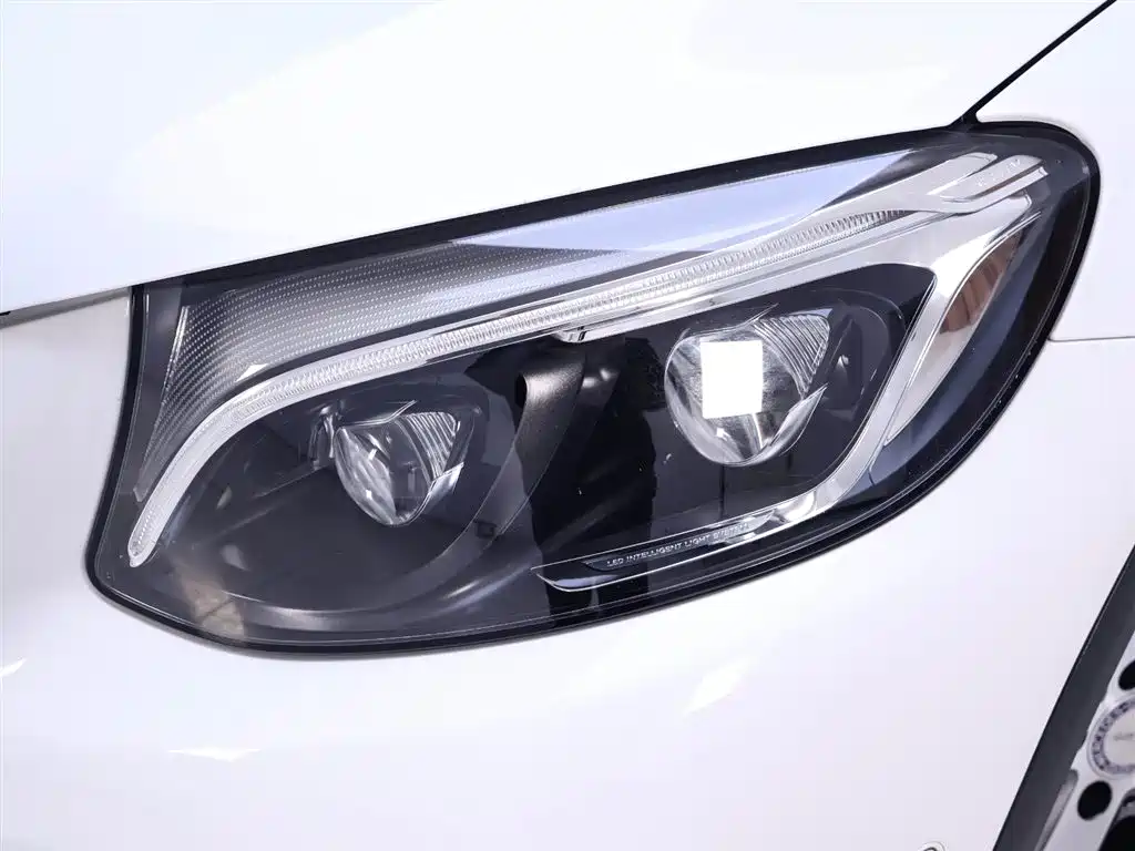 Mercedes-Benz GLC 300 4MATIC Dynamic 2017