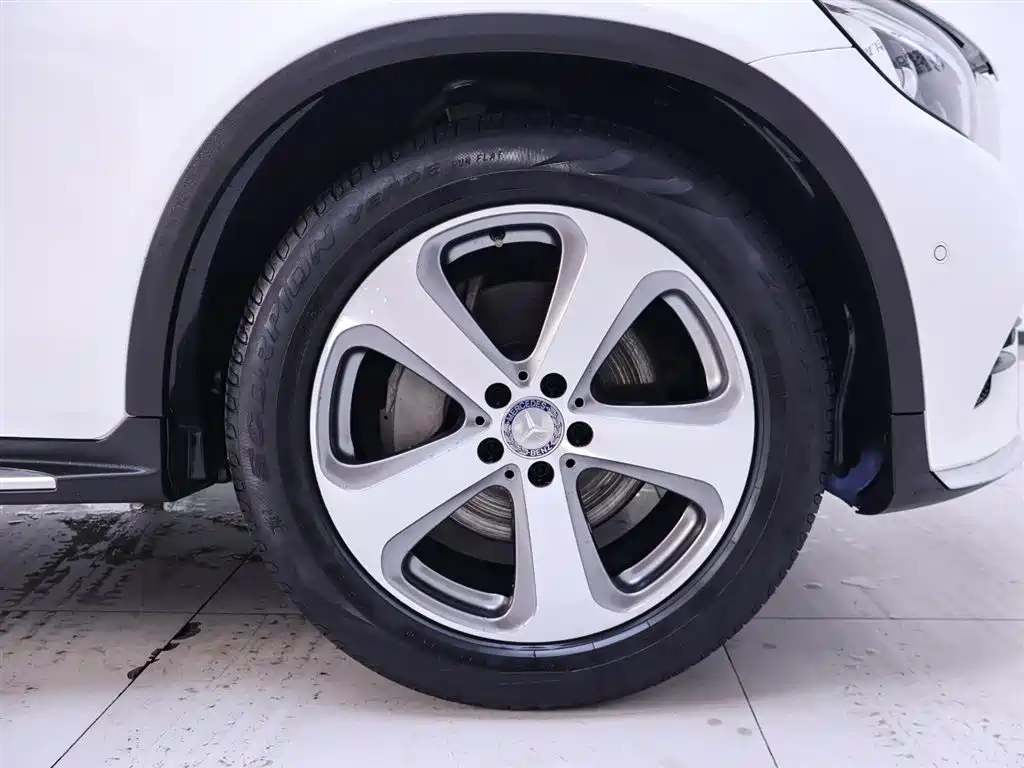 Mercedes-Benz GLC 300 4MATIC Dynamic 2017