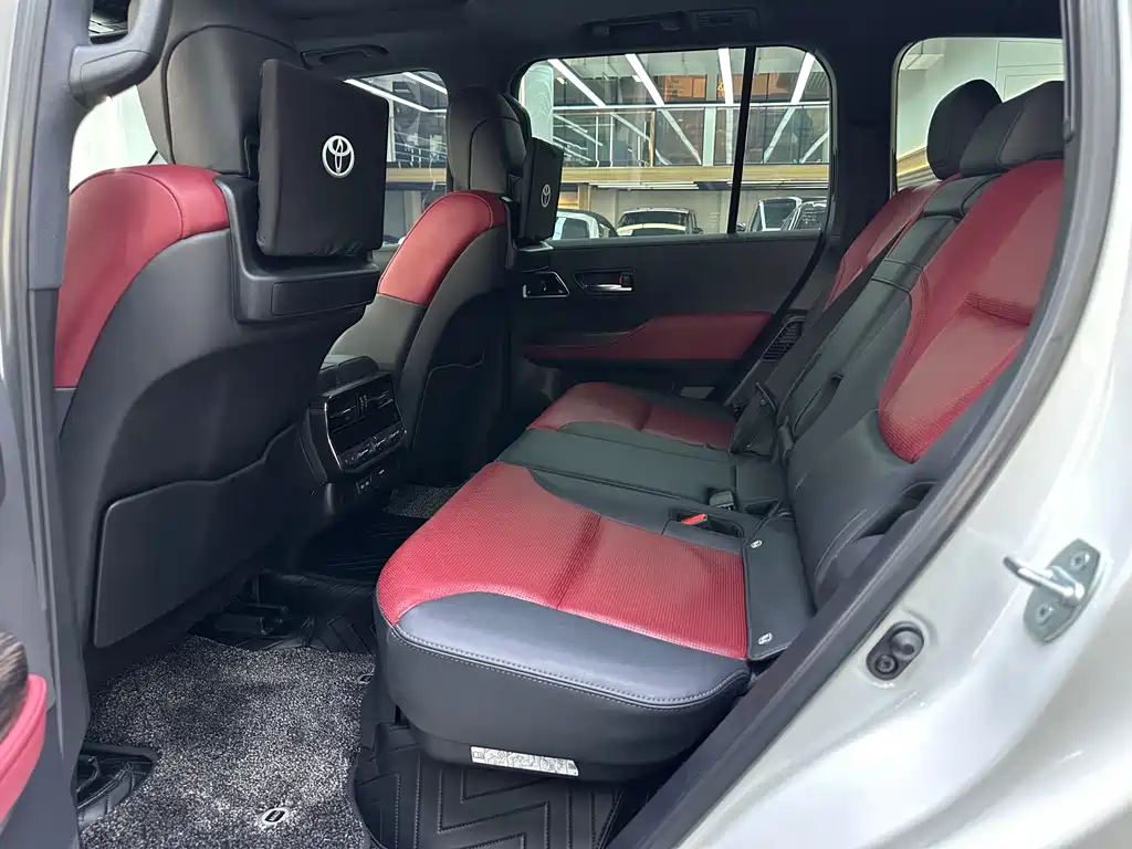 Land Cruiser LC300 2023 3.5T VX-R