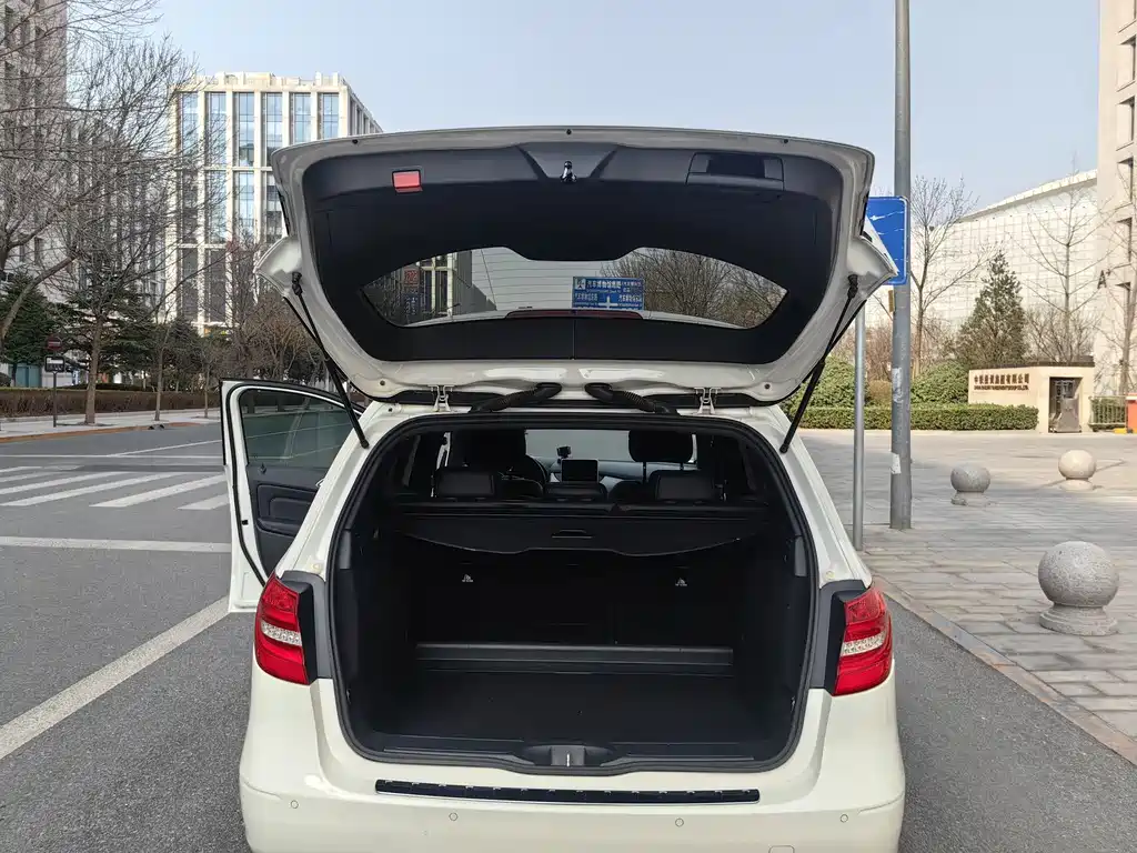 Mercedes-Benz B-Class 2012 B 200