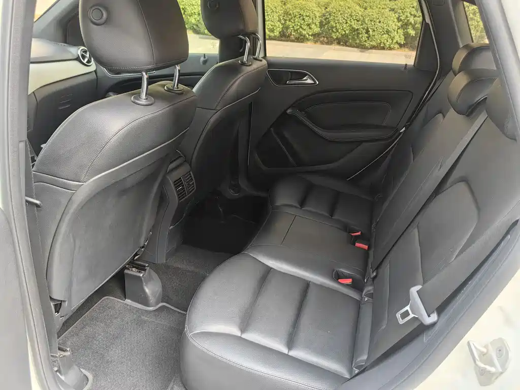 Mercedes-Benz B-Class 2012 B 200