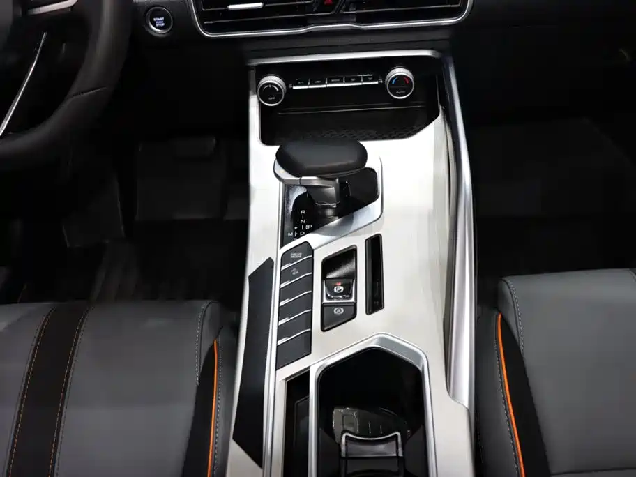 Geely Binyue 2023 1.5T DCT Platinum Edition