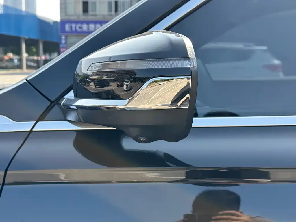 Geely Monjaro 2025 Dongfang Yao 2.0TD Automatic Jinzhao Edition