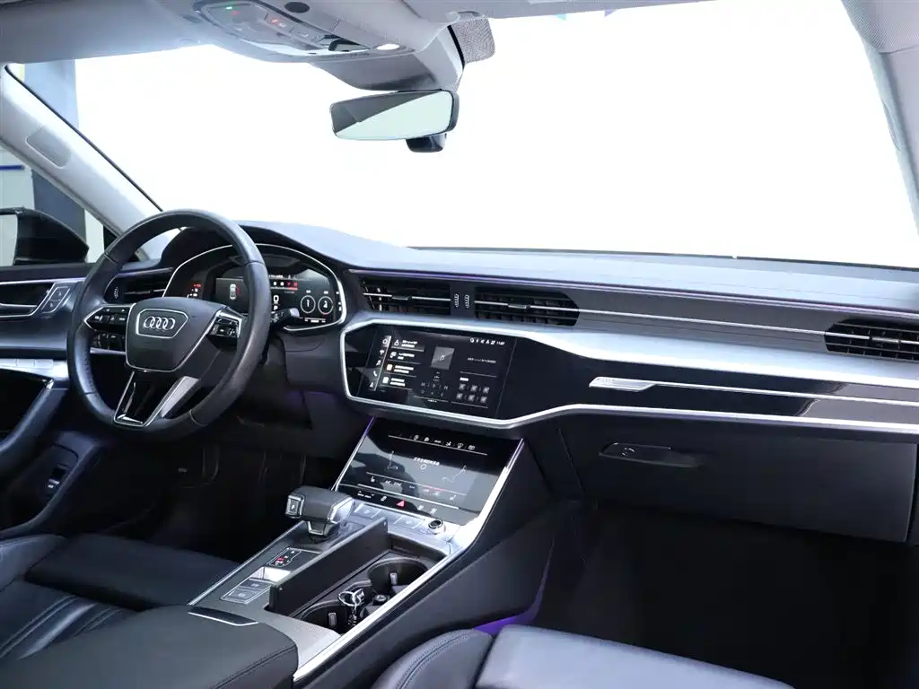 Audi A7 45 TFSI Premium Plus 2022